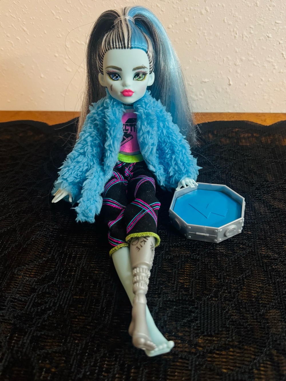 Monster High G3 Creepover Party Frankie Stein Doll 2023 HKY68